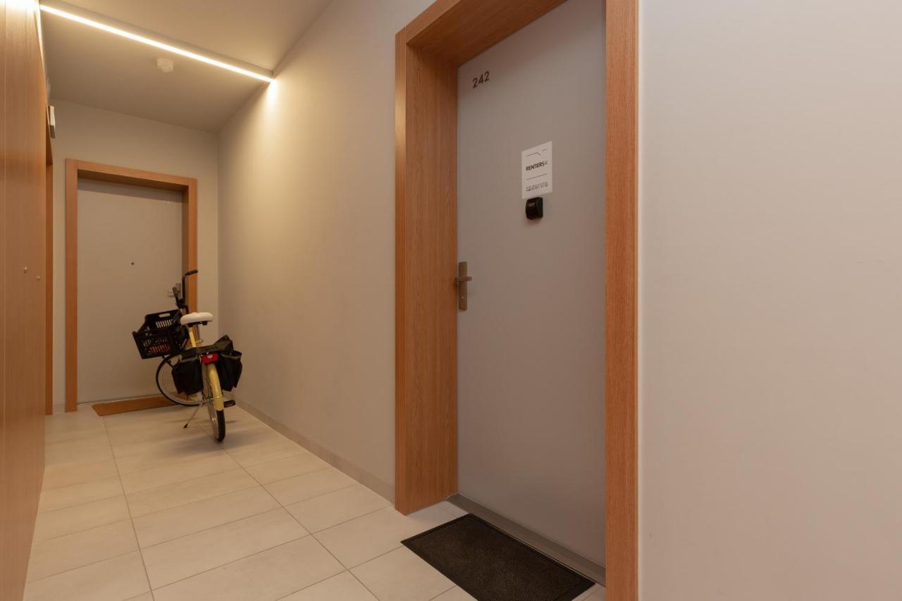 Modern Apartment With Balcony Warsaw Mokotow Aignera By Noclegi Renters Kültér fotó