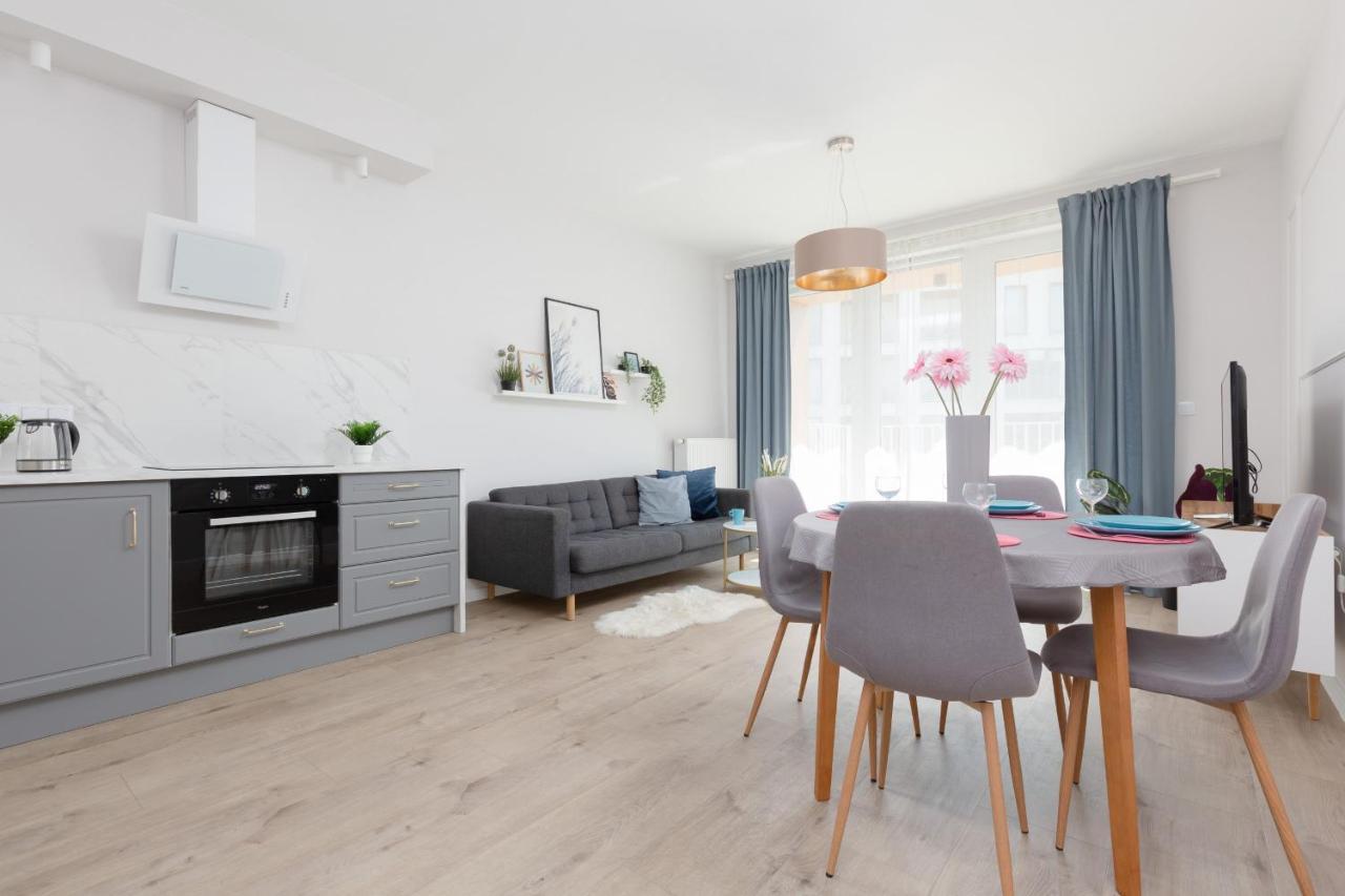 Modern Apartment With Balcony Warsaw Mokotow Aignera By Noclegi Renters Kültér fotó
